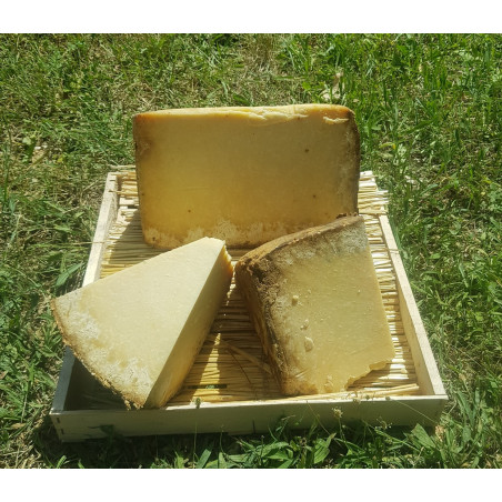 Salers La Cloche du Fromager