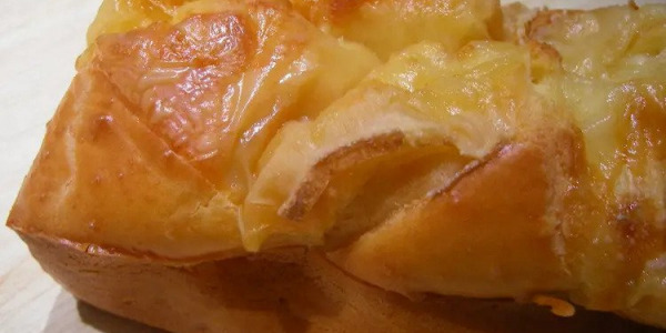 Recette Cake au fromage à raclette et au jambon fumé